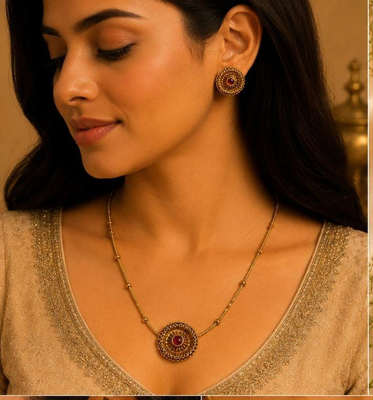 Traditional Antique Gold Pendant Necklace & Matching Stud Earrings Set in Germany
