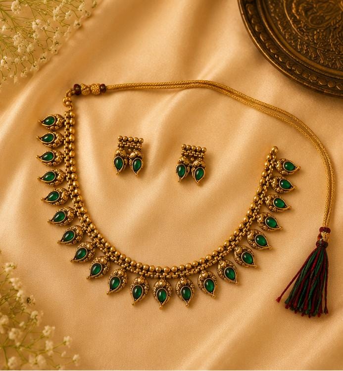 Traditional South Indian Antique Gold Mango Design Green Kemp Stone Necklace Set in Germany