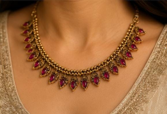 Traditional Antique Gold Jewelry Set with Ruby Stones in Germany