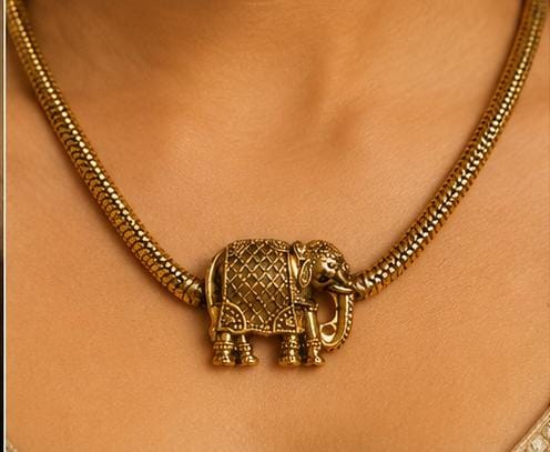 Antique Gold-Plated Elephant Motif Pendant Necklace and Stud Earrings Set in Germany