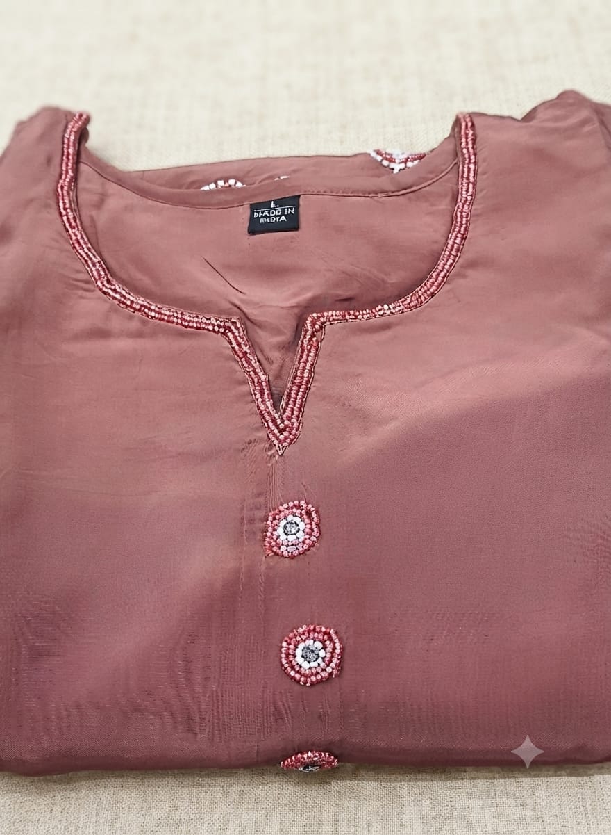 Elegant Mauve Silk Embroidered Salwar Kameez Suit in Germany