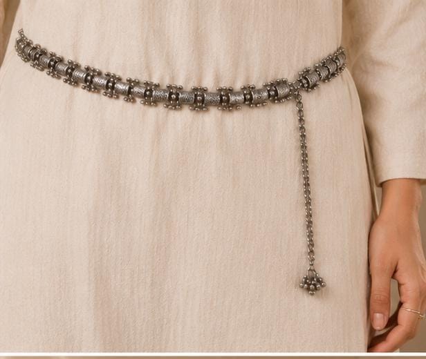 Vintage Oxidized Silver Kamarbandh / Traditional Textured Segmented Waist Chain Belt in Berlin