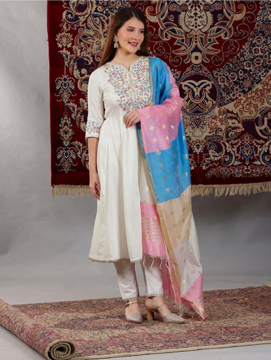Women Viscose Rayon Kurta Pant Attached Dupatta Set in Germany