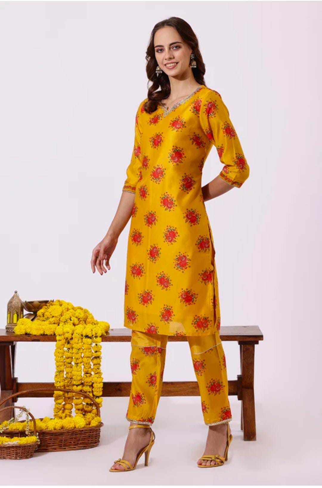 Women Polyester Kurta Pant Dupatta Set in Germany