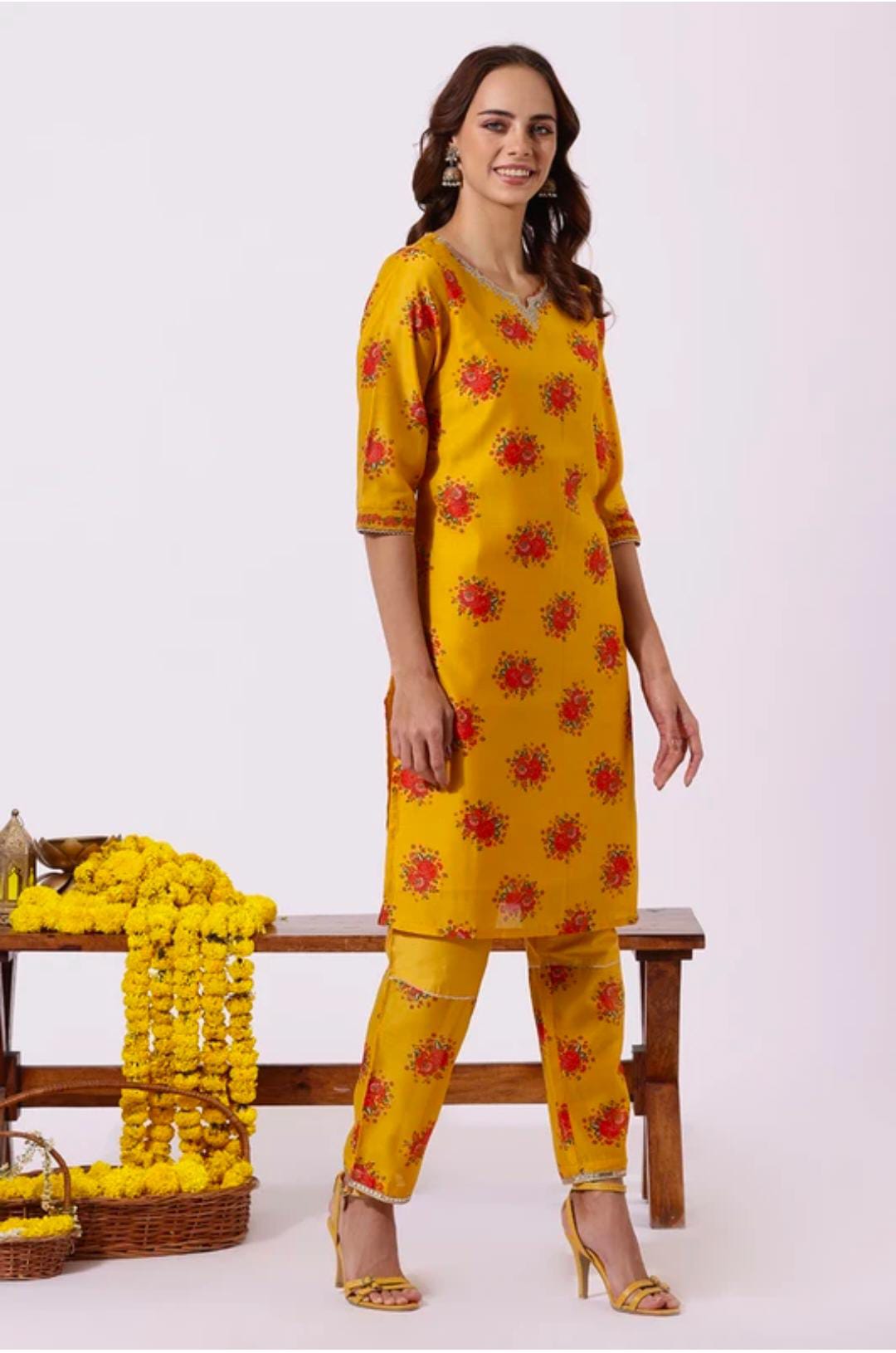 Women Polyester Kurta Pant Dupatta Set in Germany