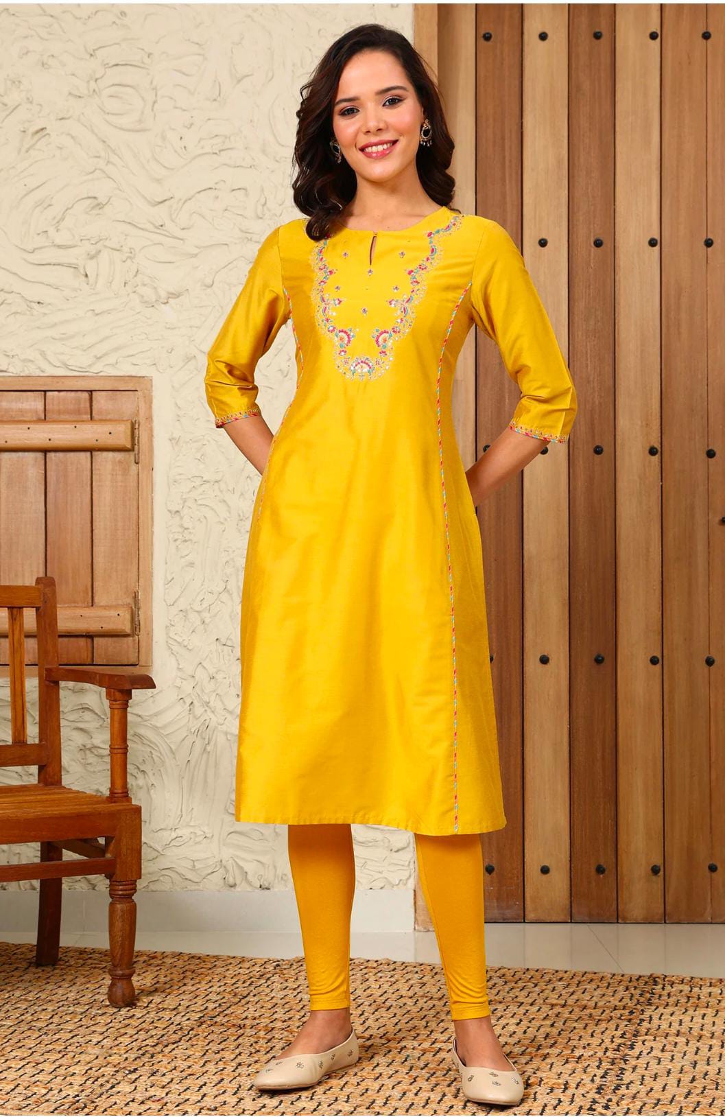 Yellow Solid Dori Embroidered Festive Straight Kurta with Pant in Berlin