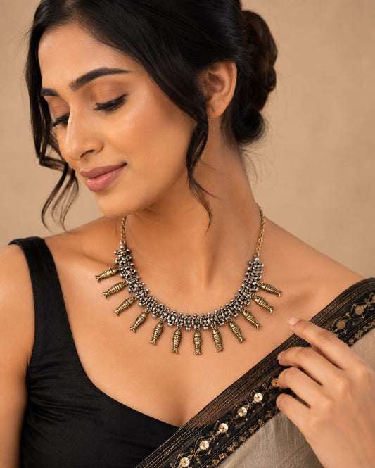Dual-Tone Oxidised Fish Motif Fringe Choker Necklace in Germany