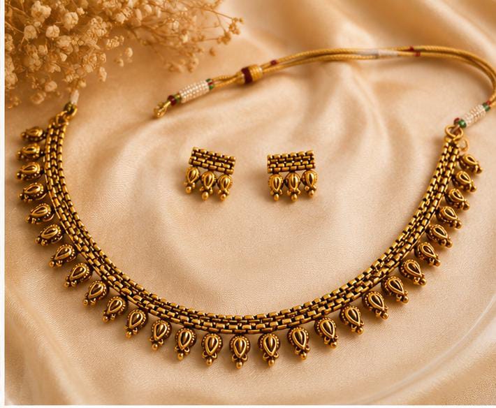 Antique Gold-Plated Elakkathali Choker Necklace and Earring Set in Germany