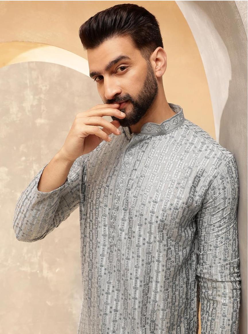 Kurta in Cotton and Viscose with Shiny Thread and Sequins, White Pyjamas in Berlin