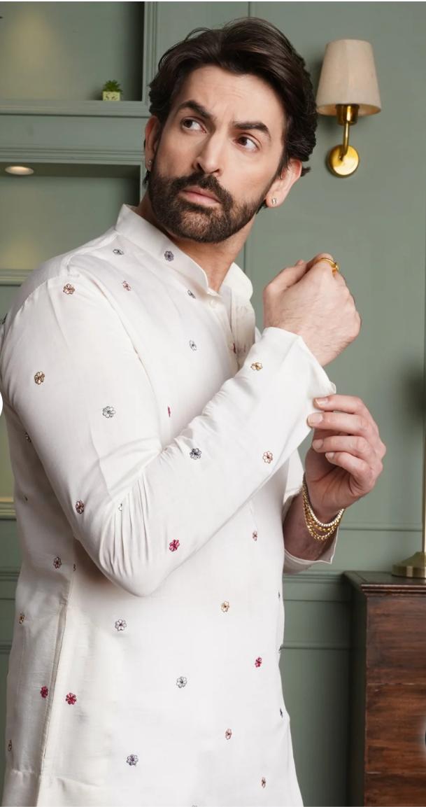Floral Embroidered Cotton Silk Kurta and Pyjama for Men in Berlin