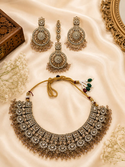 Traditional antique champagne gold Polki Kundan bridal jewelry set in Berlin