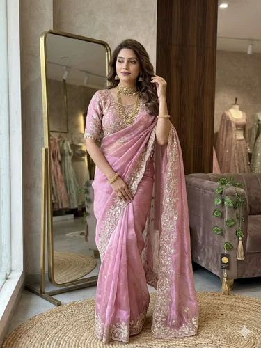 Blush Pink Embroidered Organza Saree stitched Blouse in Germany