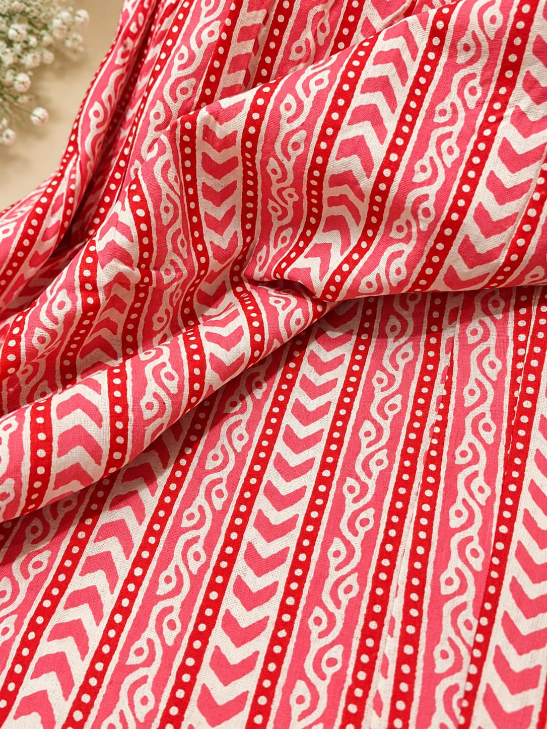 Women's Red Printed Cotton Kurta Pant Set with Dupatta in Berlin