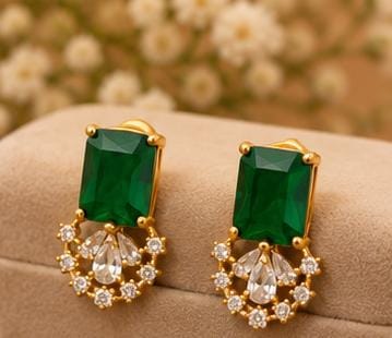 Elegant Emerald and American Diamond Choker Necklace Set in Germany