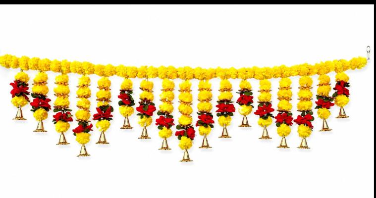 Traditional Indian Floral Bandhanwar for Diwali Decor in Germany