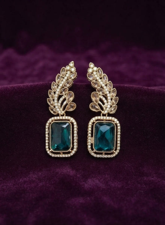 Antique Gold-Plated Emerald-Cut Emerald Green Drop Earrings in Berlin