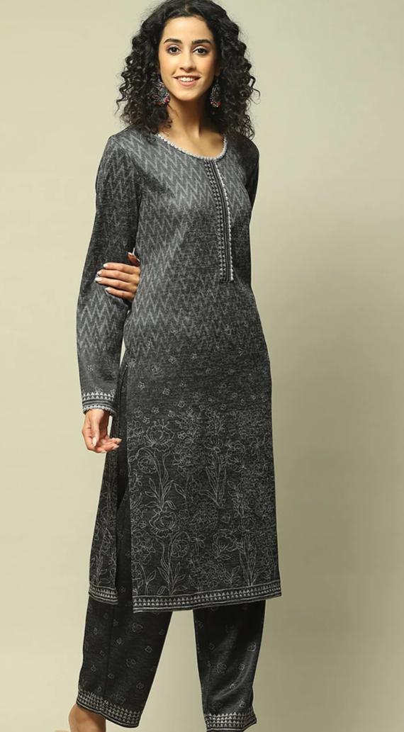 Floral Printed Regular Straight Kurta with Trousers in Berlin