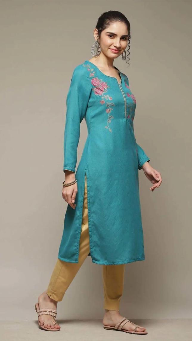 Skyblue Straight Fit Printed Kurta in Berlin