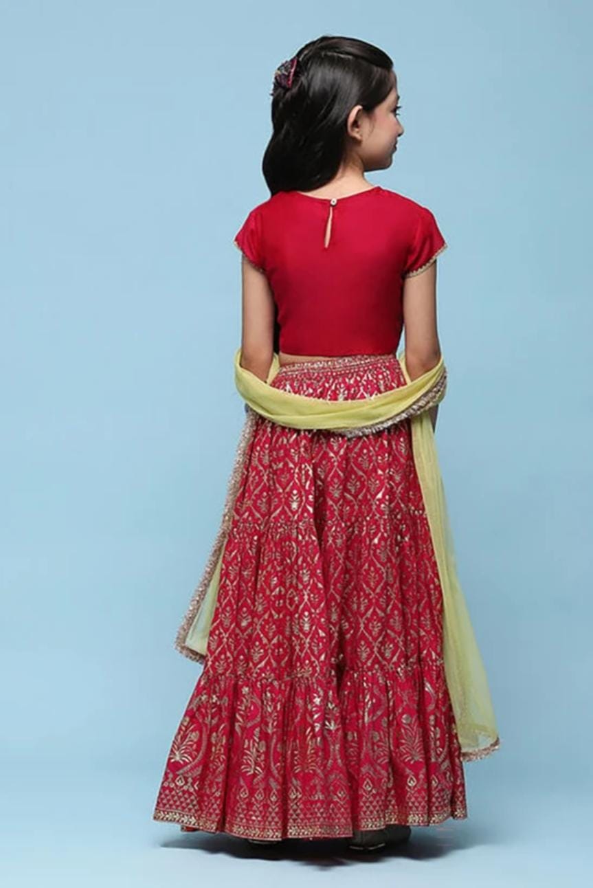 Girls Embroidered Flared Lehenga Choli Set with Dupatta in Fuchsia/Red in Germany