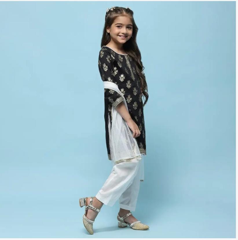Cotton Printed Straight Casual Kurta With Salwar And Dupatta in Germany