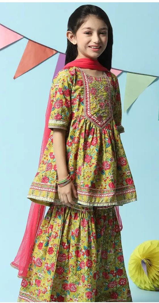Girls Floral Printed Regular Kurta with Sharara & Dupatta in Germany - Neha Couture Berlin