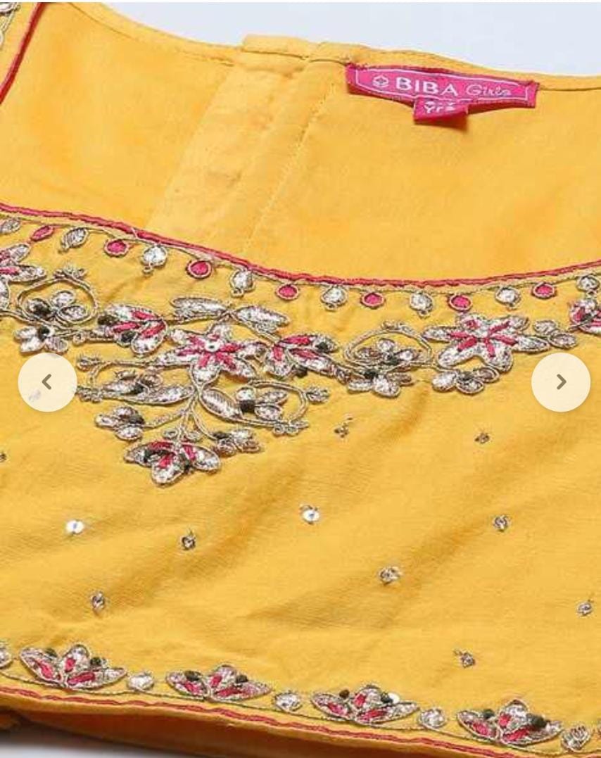 Girls Embroidered Lehanga with Choli & Dupatta - Neha Couture Berlin