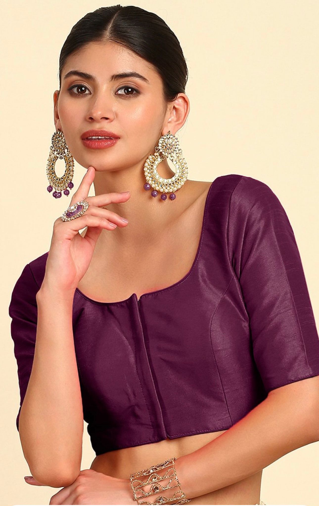 complete stitched blouse with sleeves in Germany