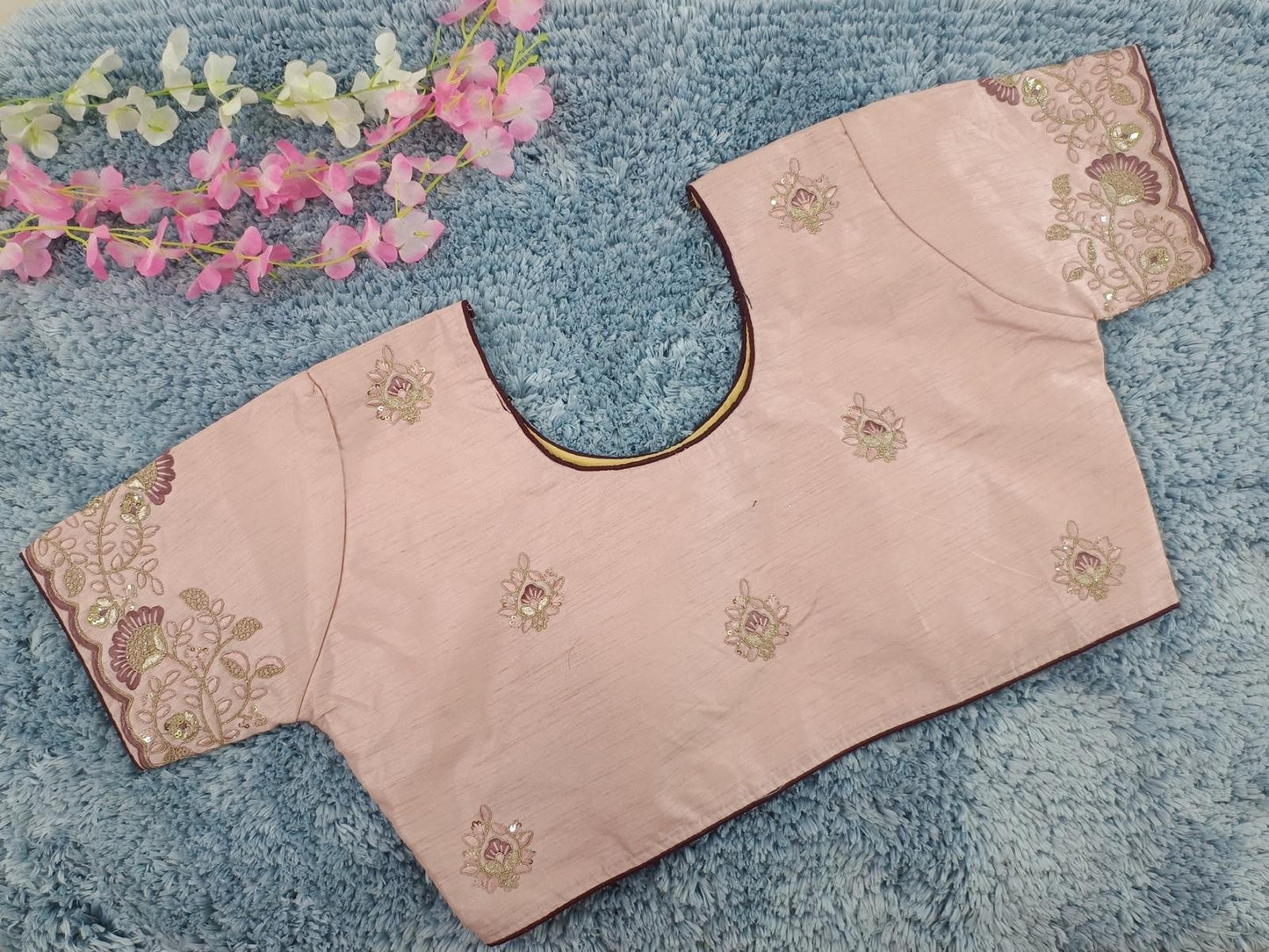 Slim Fit Blouse in Essen