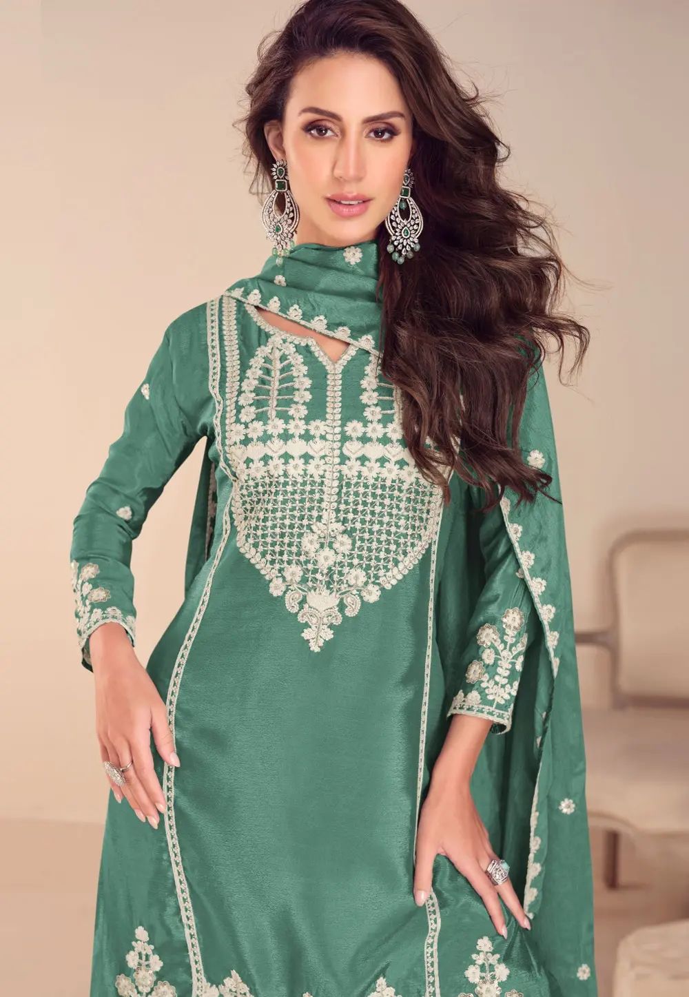 Embroidered Readymade Salwar Kameez in Berlin