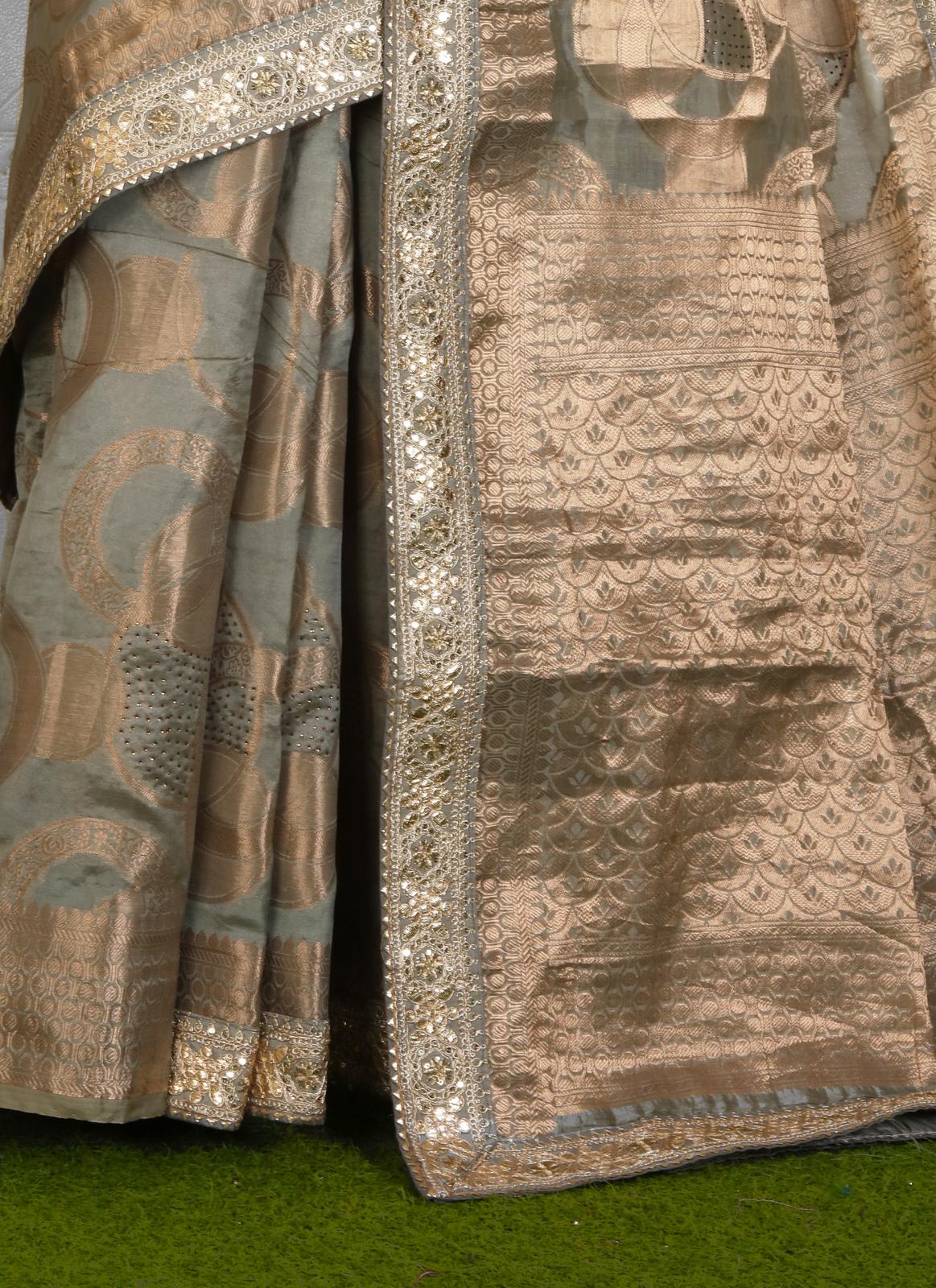 Woven Art Silk Saree in Berlin