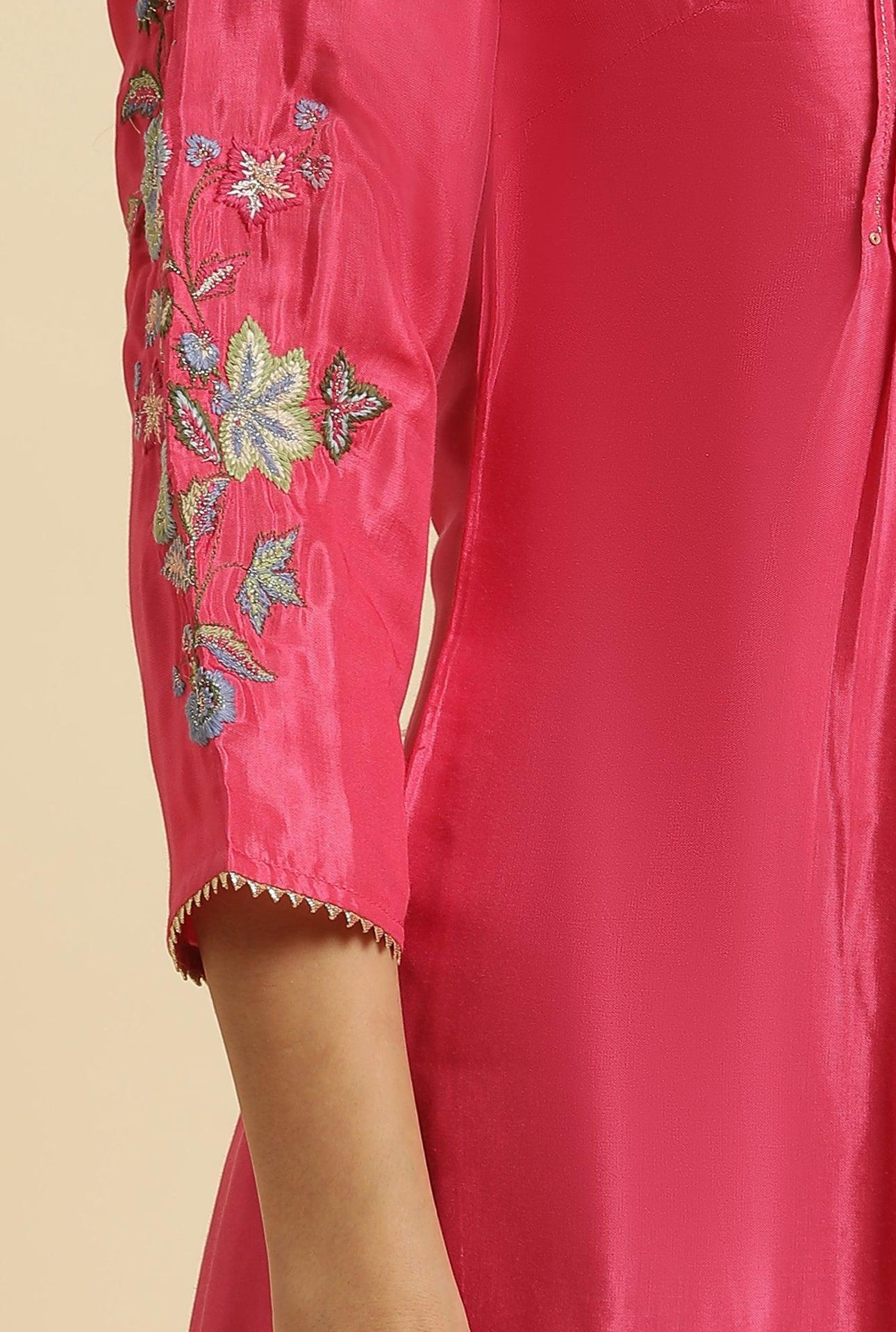 Pink Floral Embroidered Festive Kurta in Berlin