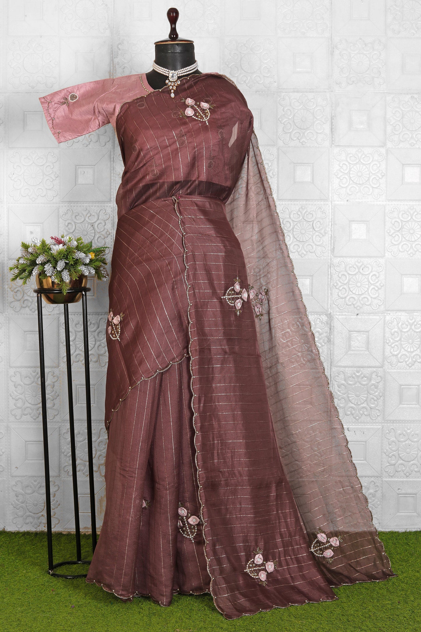 Embroidered Chiffon Saree in Berlin