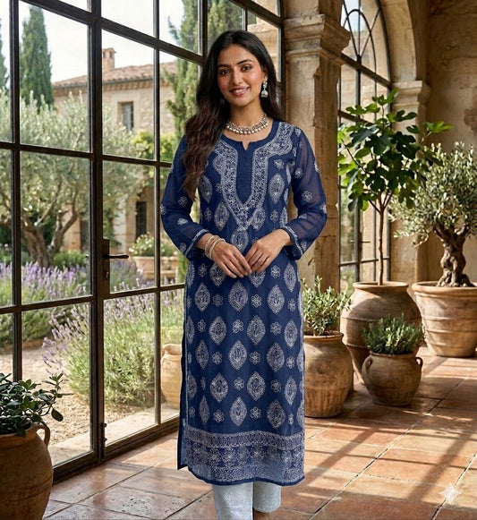 Chikankari Embroidery Straight Kurta in Berlin