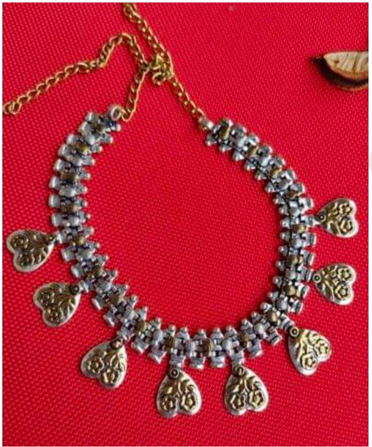 Dual-Tone Oxidized Silver Heart-Charm Choker Necklace in Germany