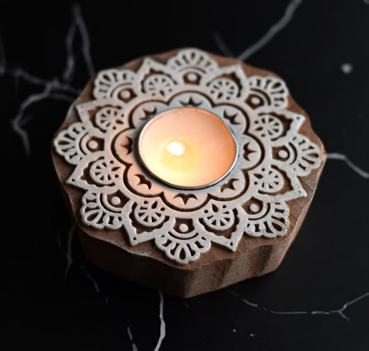 Surajmukhi Wooden T- Light Holder in Berlin